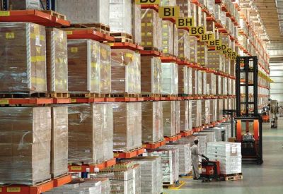 How to recruit bulk warehouse staff effectively ?